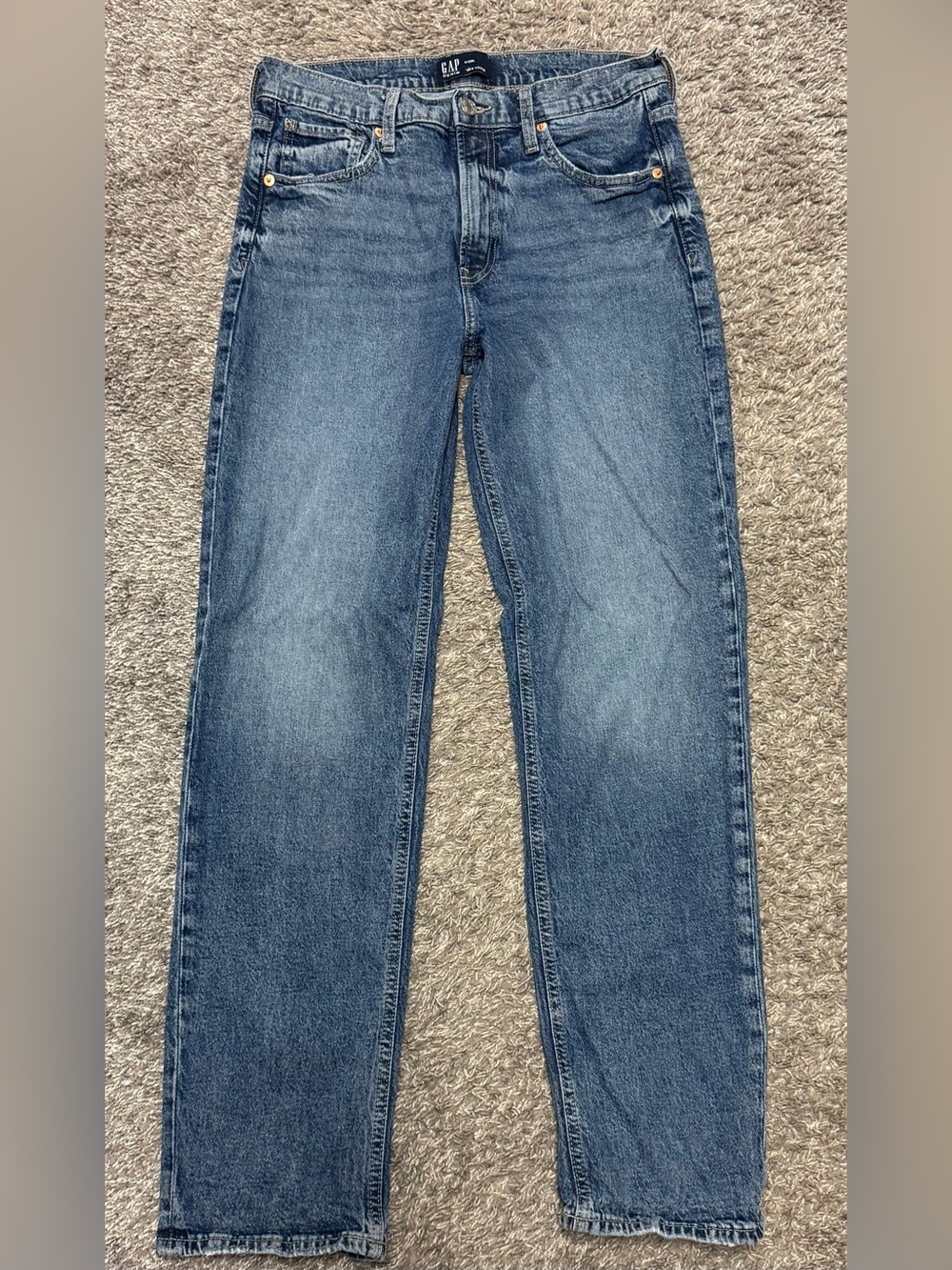 EUC Women’s Gap Denim ‘90s Loose Fit, size 6/28L